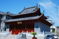 藍(lán)藍(lán)的天空  美麗的校園